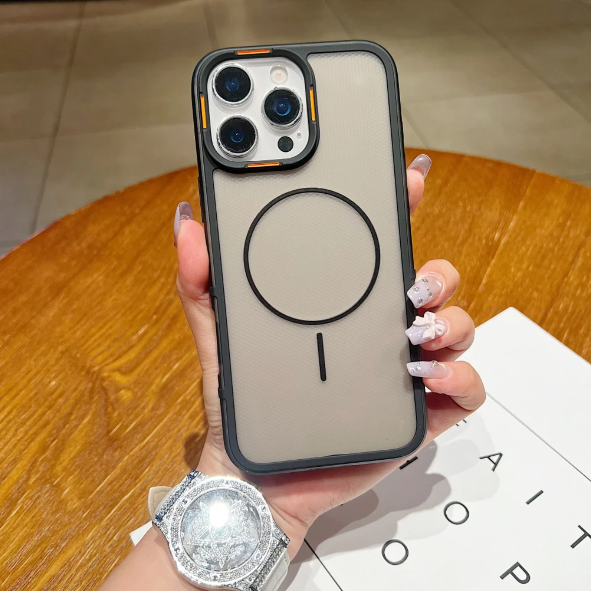 New Style Grid Pattern Magnetic Phone Case